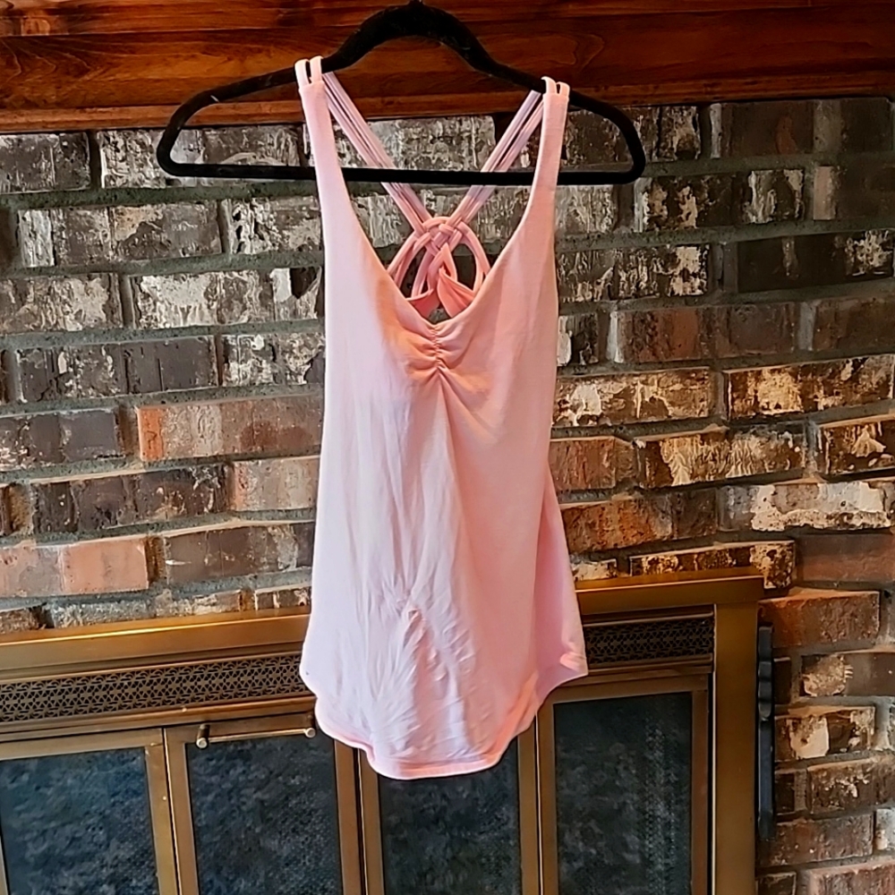 Lululemon pink tank with built in bra.